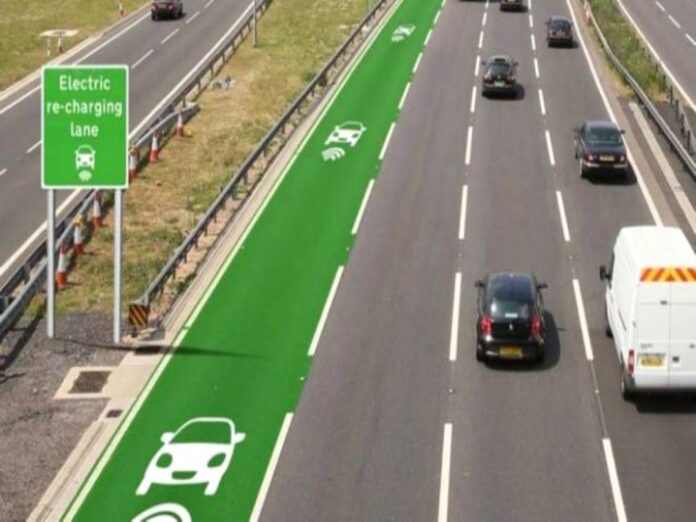 Elektrikli Araçları Şarj Eden Yol Geliyor!