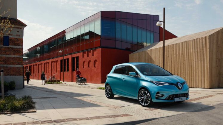 Renault Zoe mavi renk &ouml;nden g&ouml;r&uuml;n&uuml;m