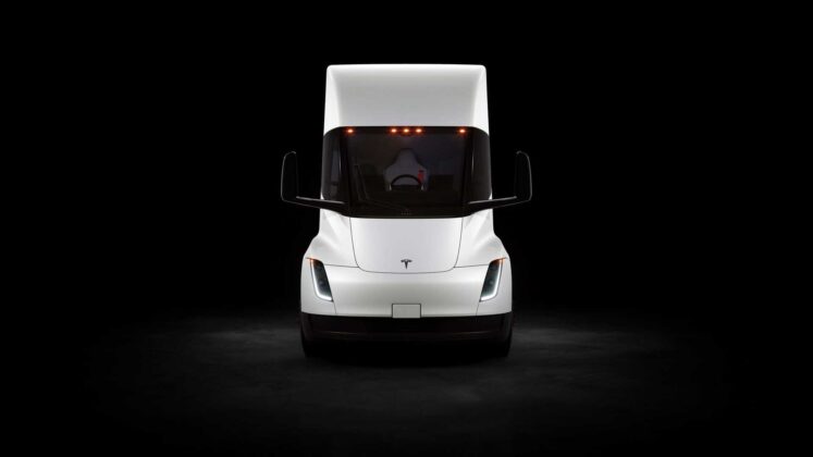 Tesla Semi &ouml;nden g&ouml;r&uuml;n&uuml;m