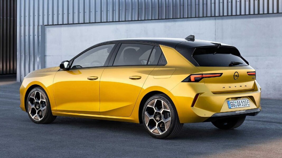 opel astra electric arka