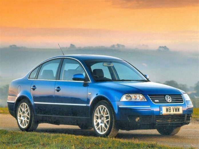 vwpassatw80205_750_500_70 passat V8 2
