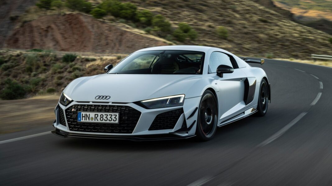 2023-audi-r8-gt-front-three-quarters-motion-3-1664827965 audi r8