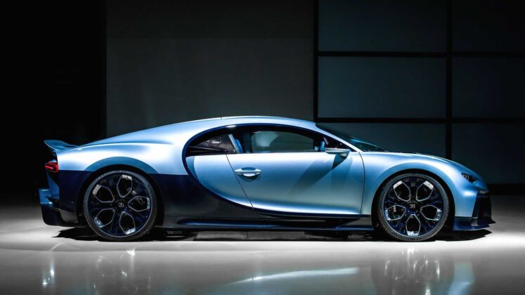 Bugatti Chiron Profilee yandan g&ouml;r&uuml;n&uuml;m