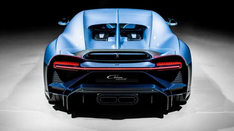 Bugatti Chiron Profilee arkadan g&ouml;r&uuml;n&uuml;m
