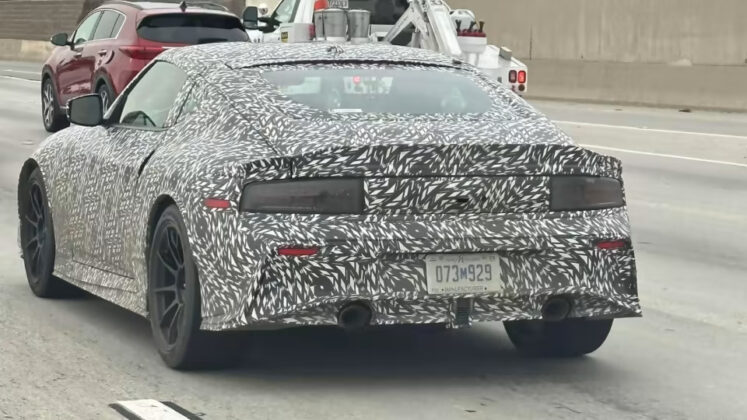 Nissan Z Nismo arkadan g&ouml;r&uuml;n&uuml;m