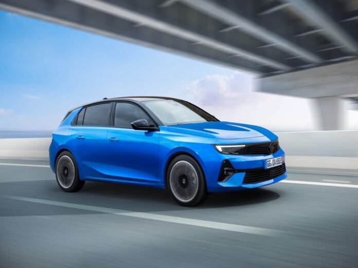 Yeni Opel Astra Elektrikleniyor!