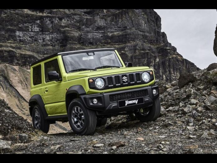 5 Kapılı Suzuki Jimny, sarı renk, önden görünüm