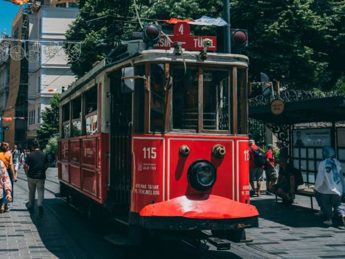 istiklal caddesi